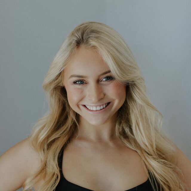 Lucy Schwartz Fly Headshot